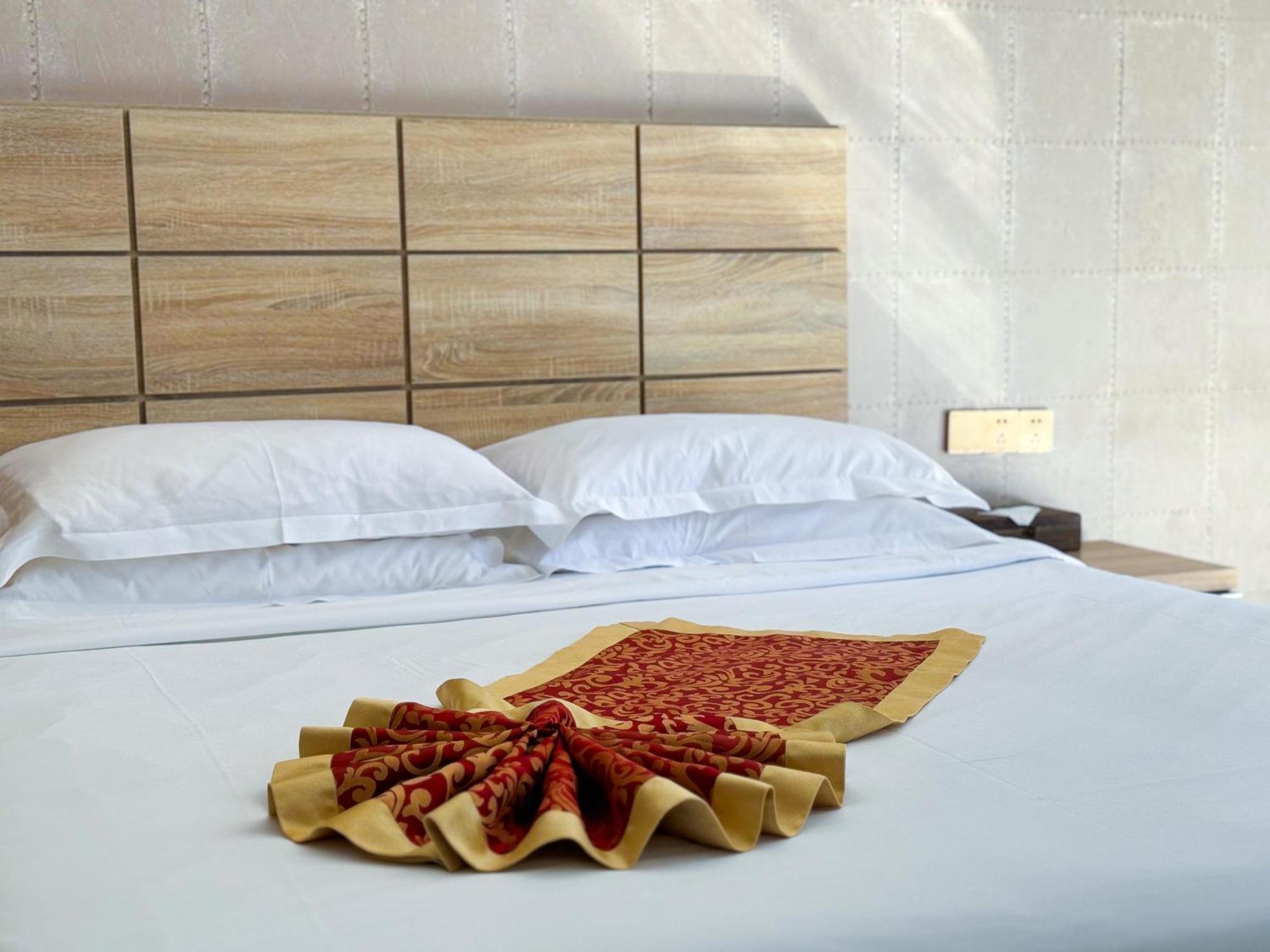 Barry Boutique Hotel Sanya Buitenkant foto